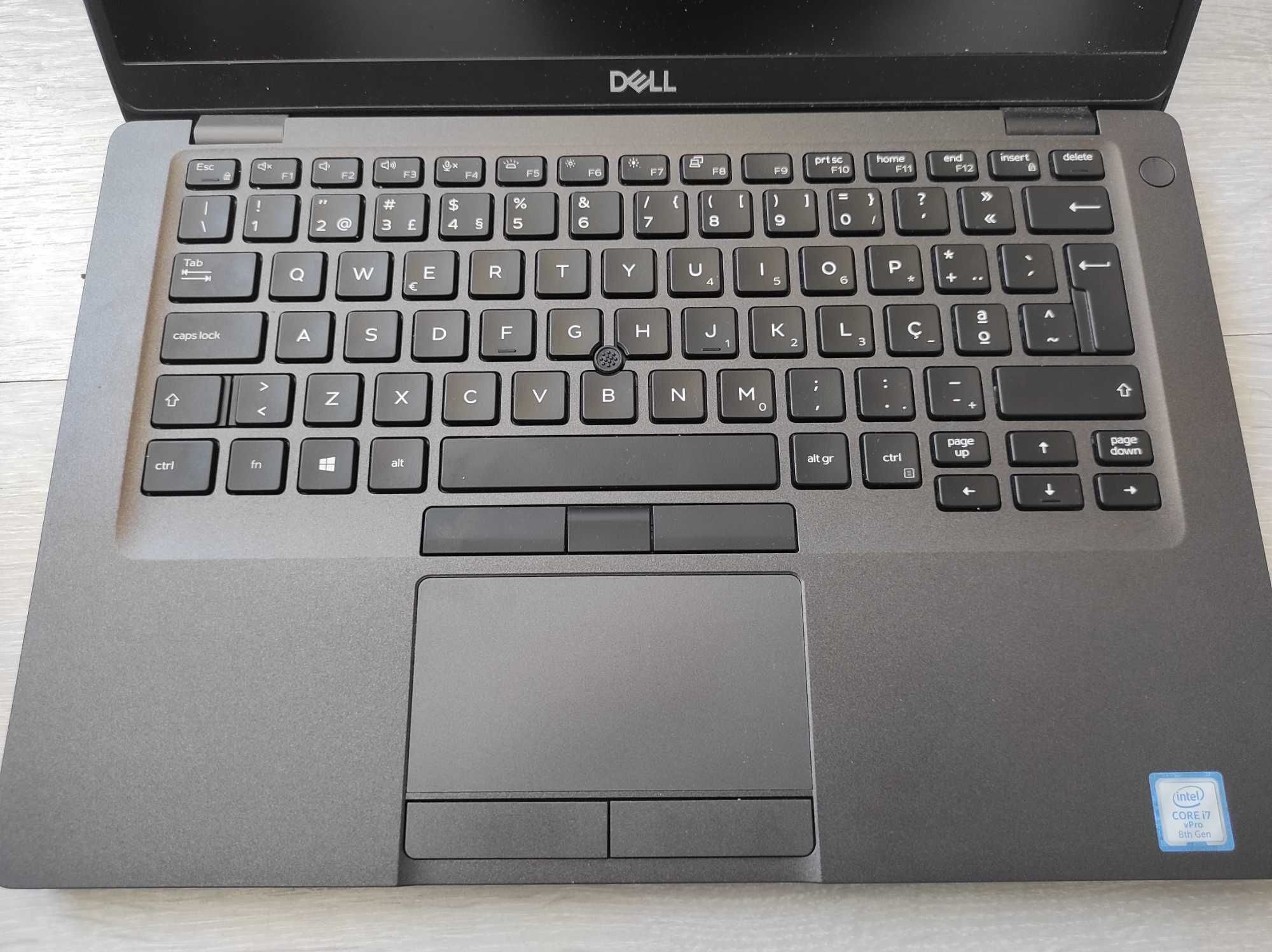 Portátil Dell Latitude 5400 | Intel i7 | 32GB RAM