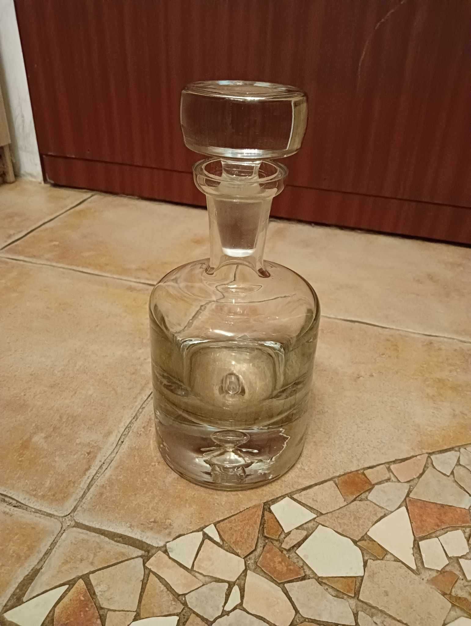 Karafka szklana Krosno z korkiem, stan BDB wys. 26 cm