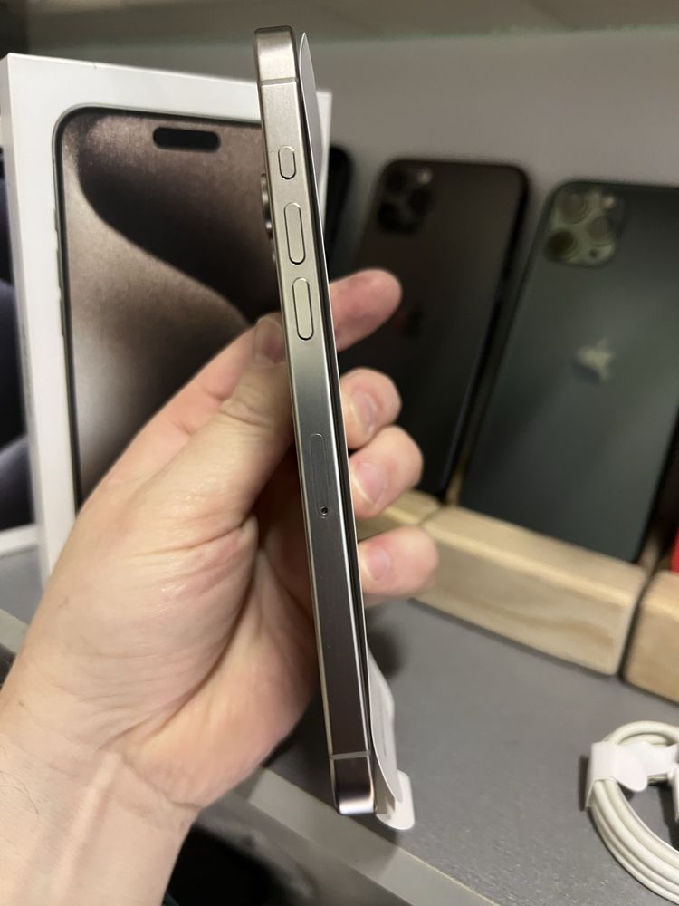 iPhone 15 Pro Max 256gb Natural Titanium Neverlock новий стан