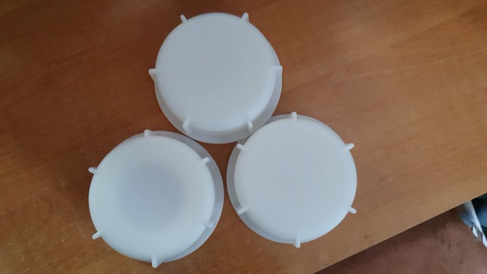 заглушка заглушки пробка кришка  на еврокуб еврокуб в наличии 100 кран