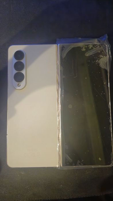Odnowiony Samsung Galaxy Z Fold 4 512GB Beżowy