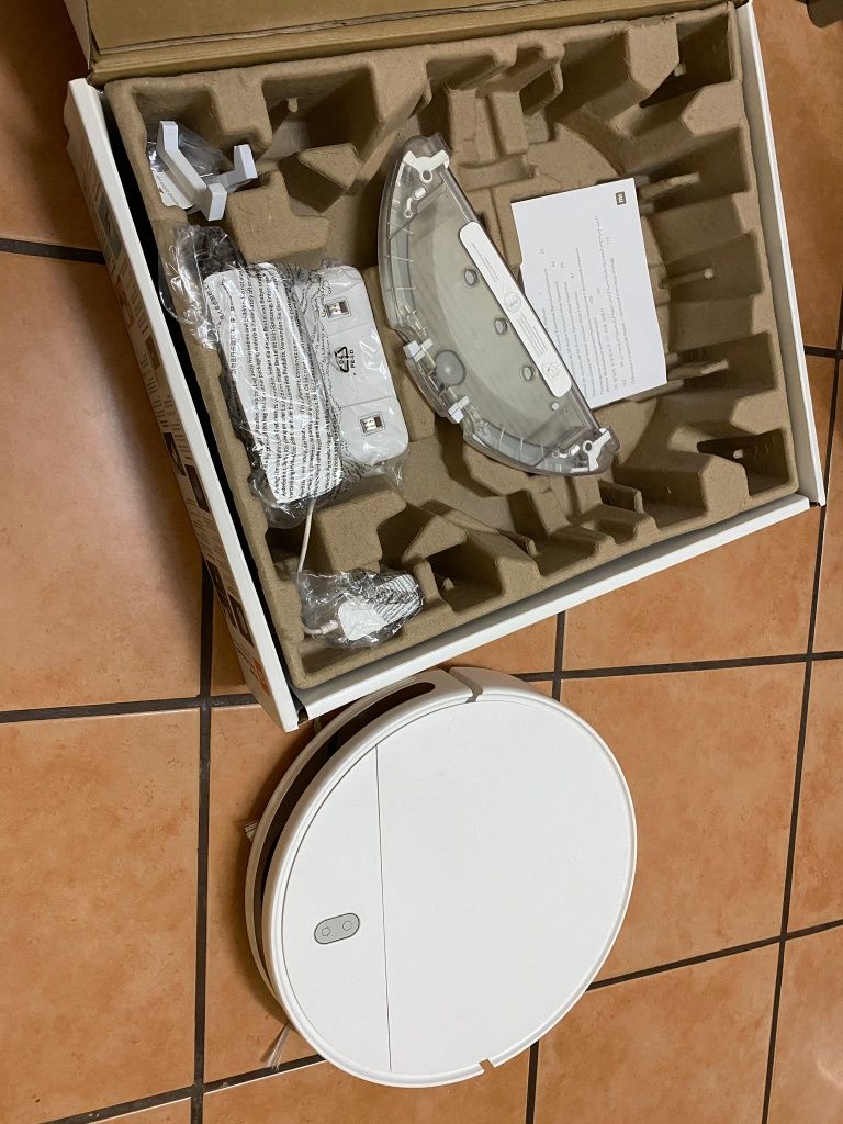 Aspirador Mi Robot Vacuum - Mop Essential