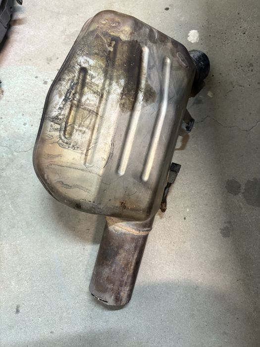 Sprzedam tlumik i katalizator kawasaki z 900