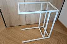 Stolik boczny pod laptopa ze szklanym blatem (biały, IKEA)