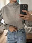 Krótki sweter rozmiar s/m ciepły PRETTYLITTLETHING