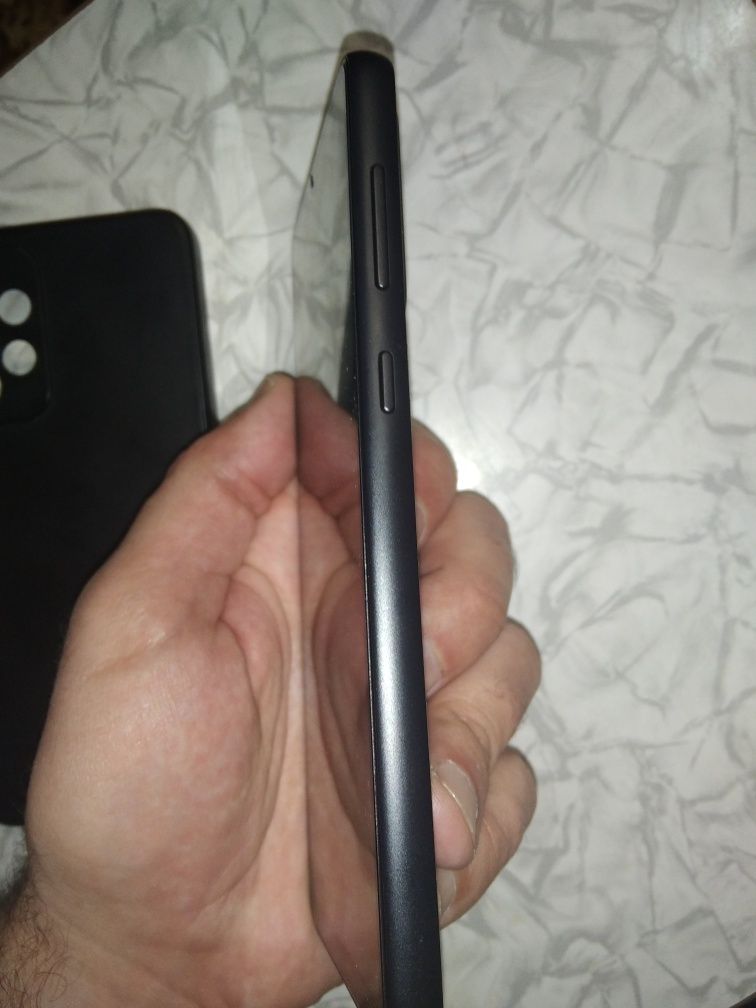 Samsung Galaxy A33 5G  6/128 идеальное состояние