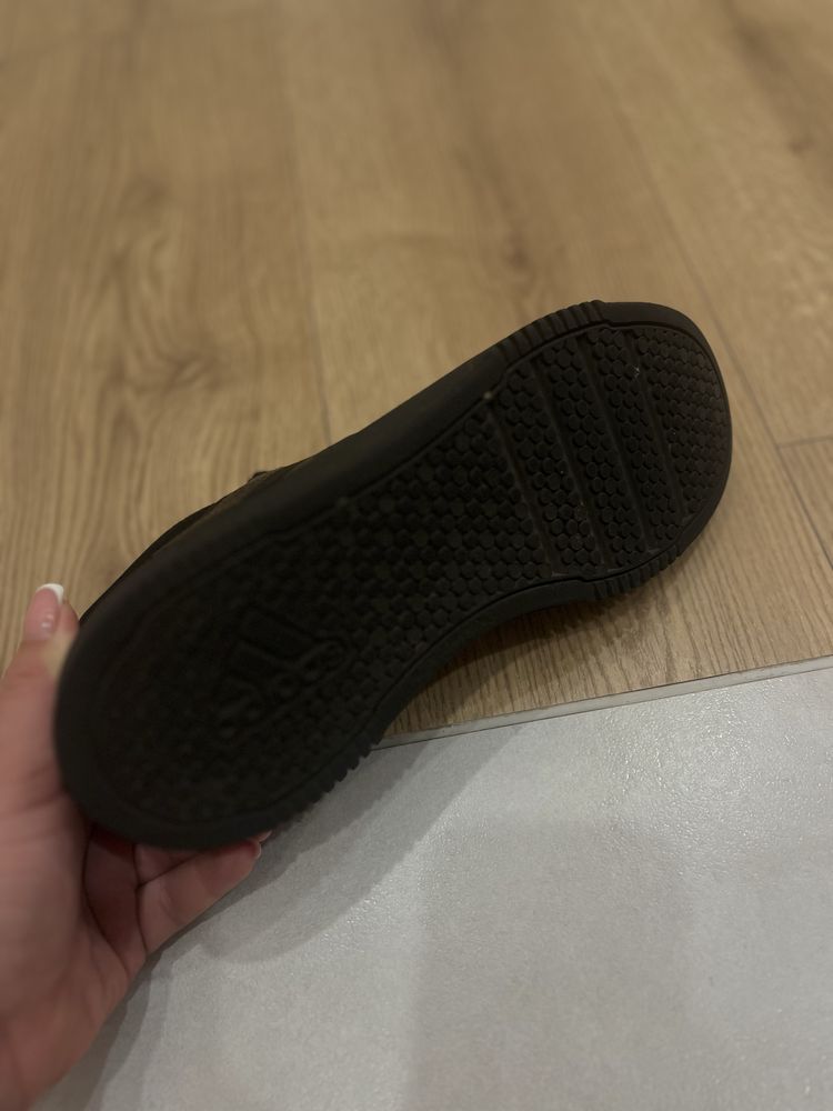 Кеди adidas 39 розмір