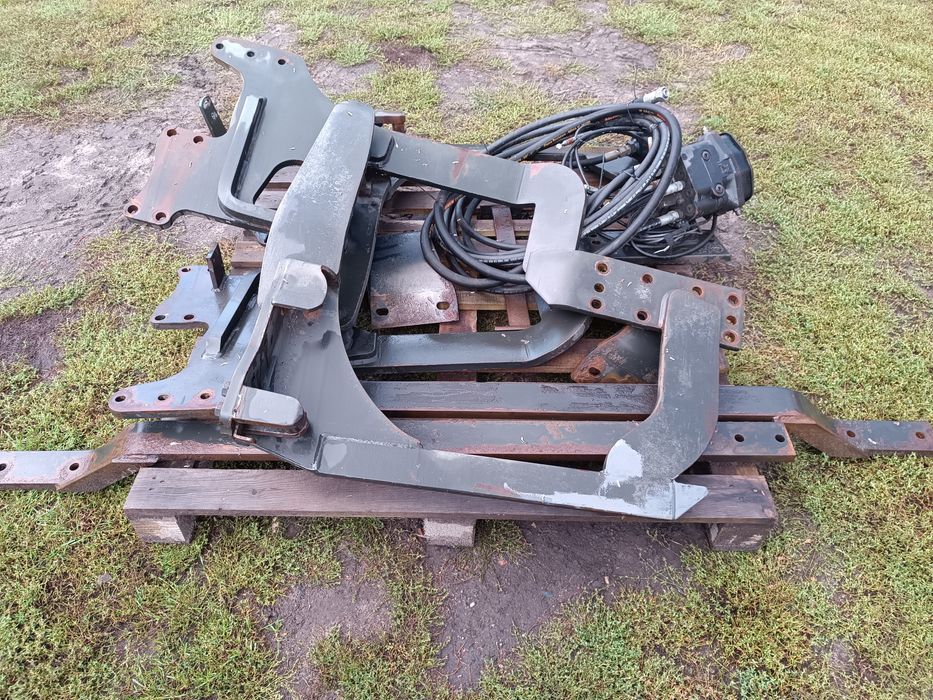 Adaptacja do ładowacza czołowego Mailleux MX 120