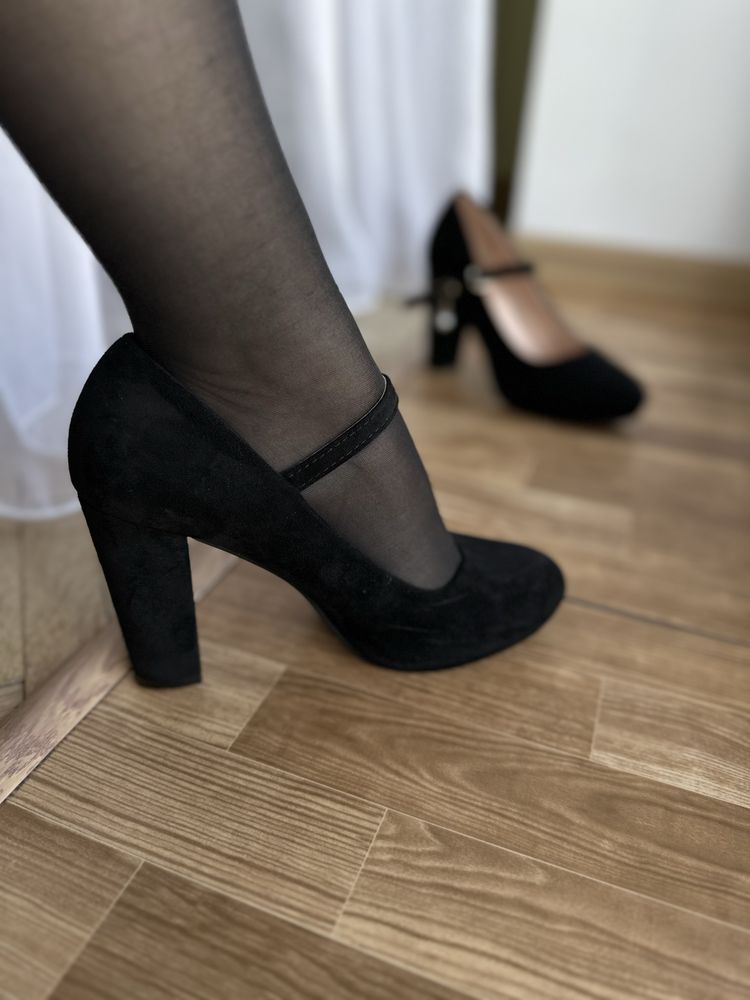Туфлі жіночі замшеві чорні