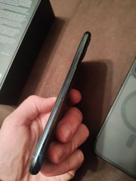 iPhone 11 pro Zielony stan bardzo dobry