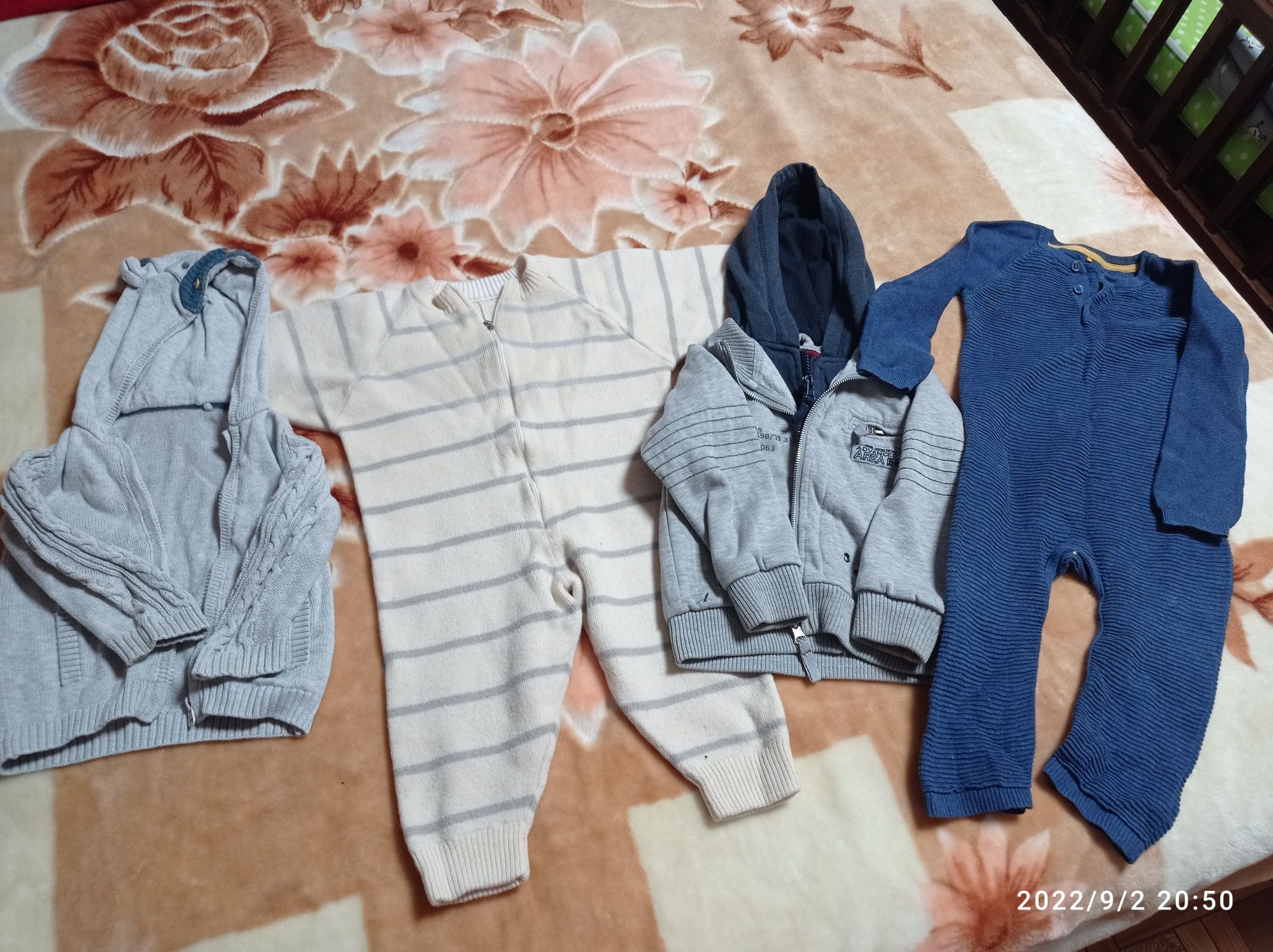 Продам тёплые вещи