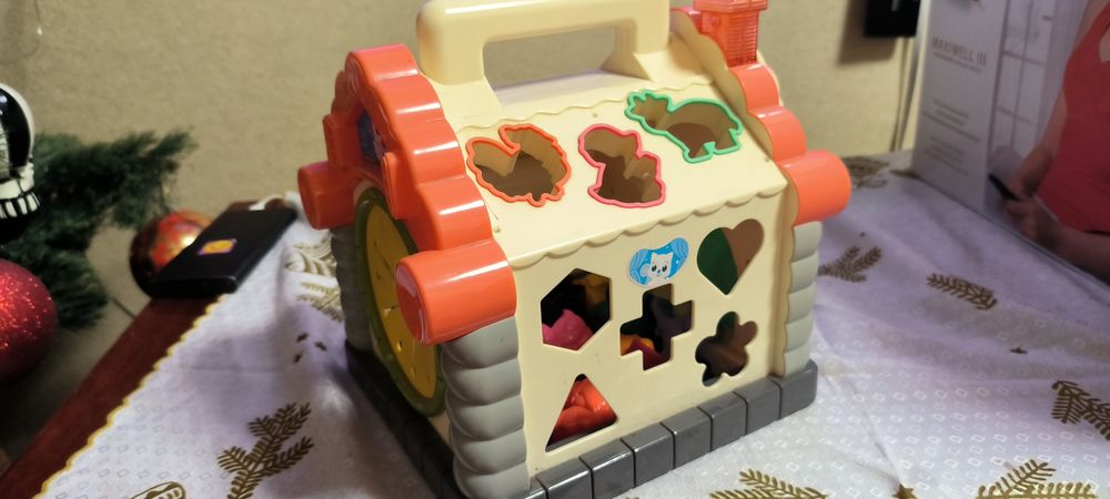 Сортер дитячий, будинок