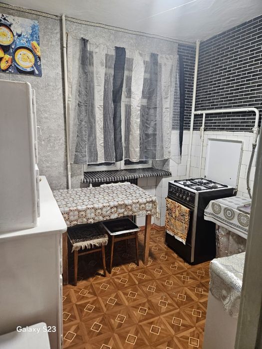 Сдам 2 ком.кв.СОБОРНЫЙ 5.000гр. район Анголенко