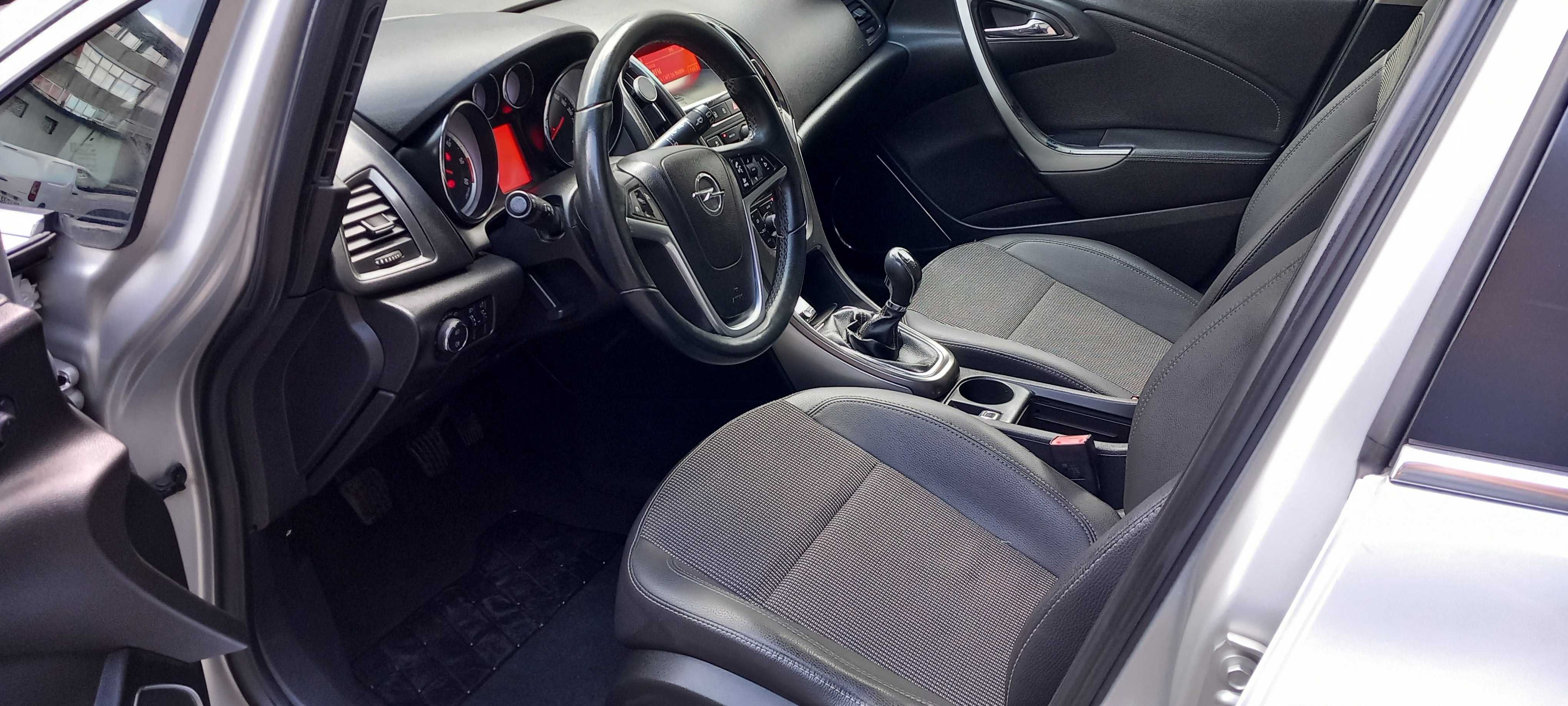 Opel Astra Sports Tourer 1.7 CDTI Cosmo 130CV Nacional