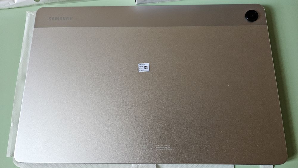 Tablet Samsung Galaxy Tab A9+ 11 8/128 5G srebrny. Idealny stan.