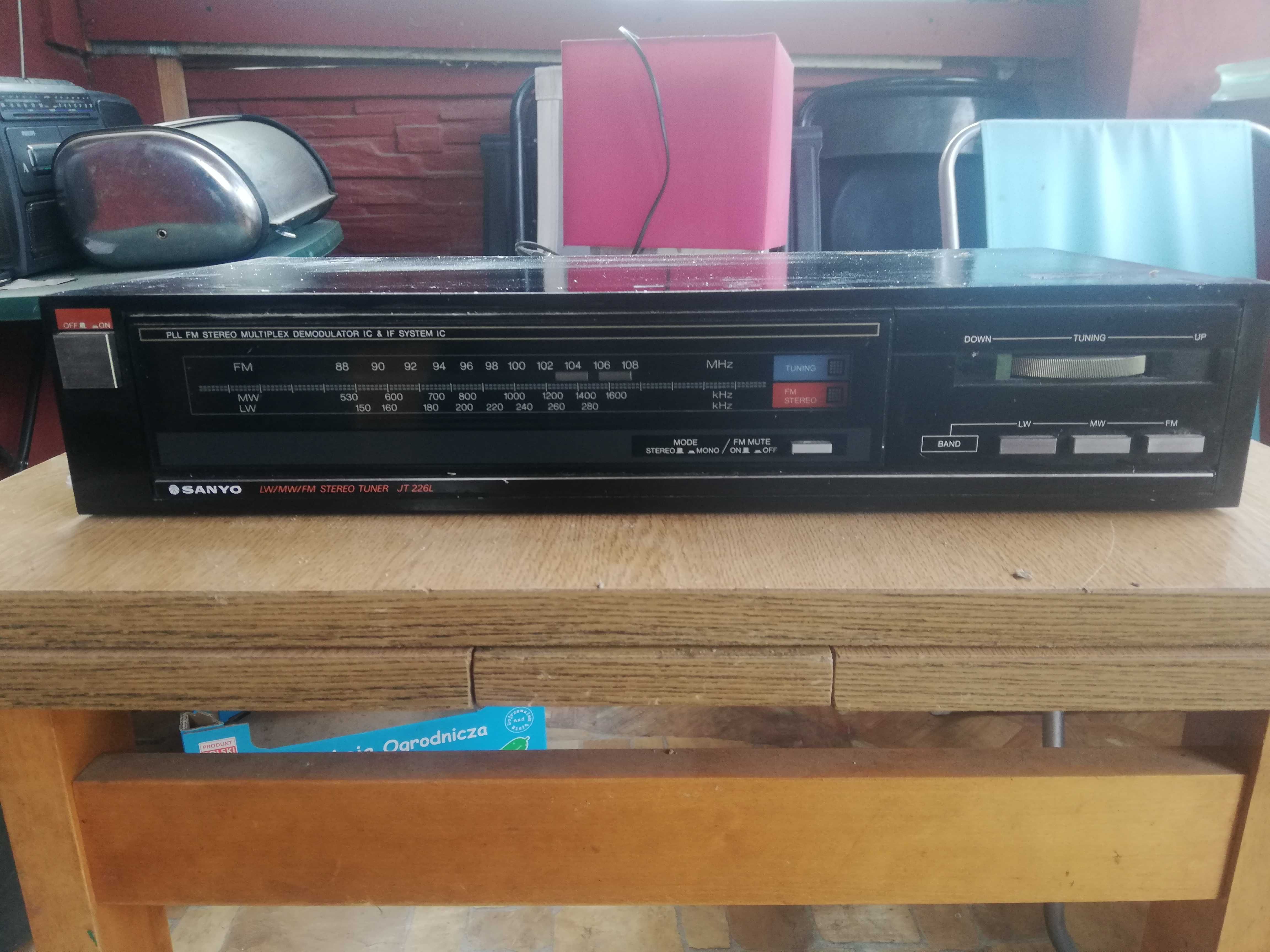 Deck Sanyo + Tuner model JT 226 L