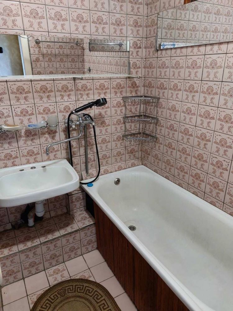 Продам 3К Западный Галицкого