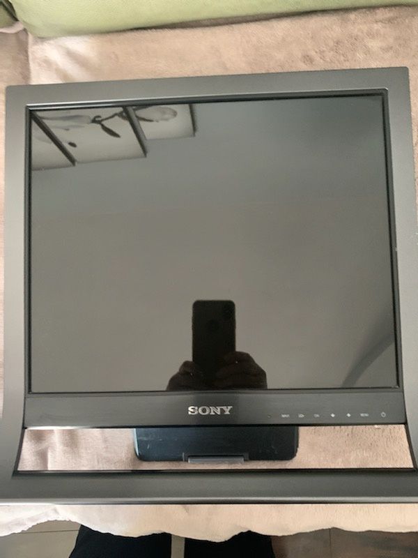 Monitor Sony 17"