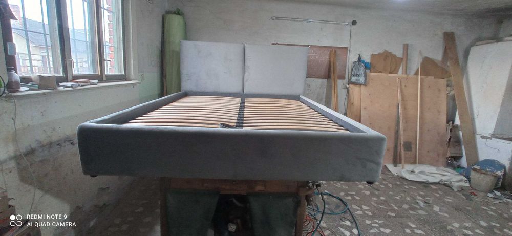 Перетяжка диванів, крісел ,виготов 
різних  матраців під замовлення