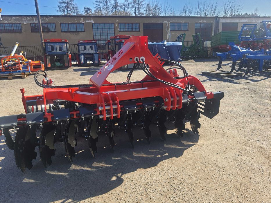 Brona Talerzowa 2,5 Wał daszkowy hydrauliczny  talerze fi 560
