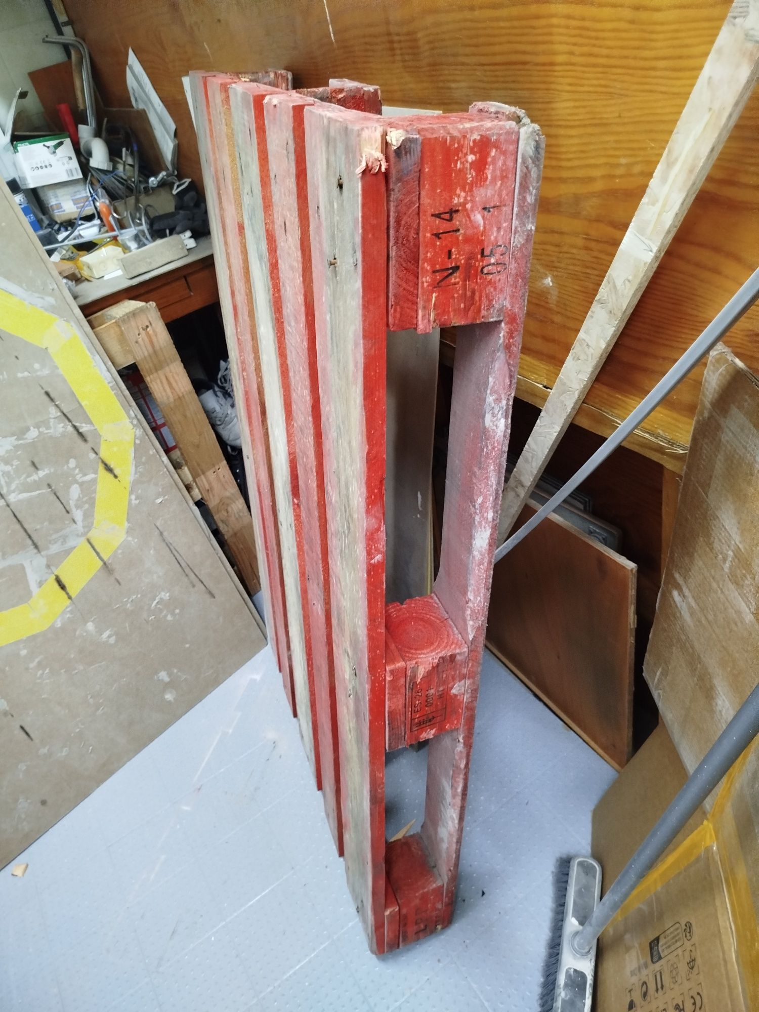 Pallet Vermelho LPR usado