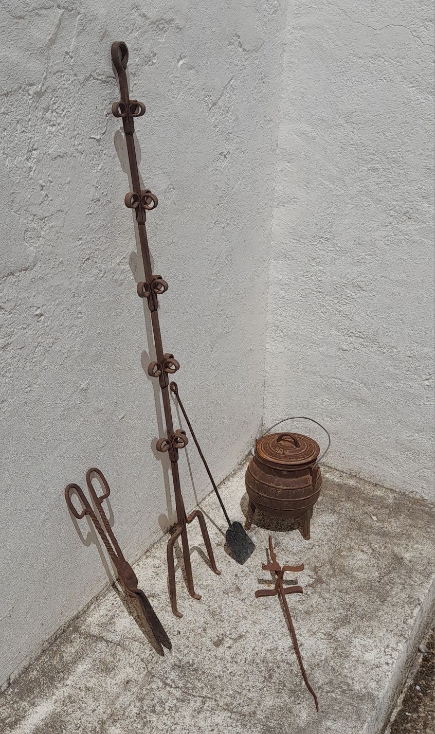 Instrumentos para Lareira