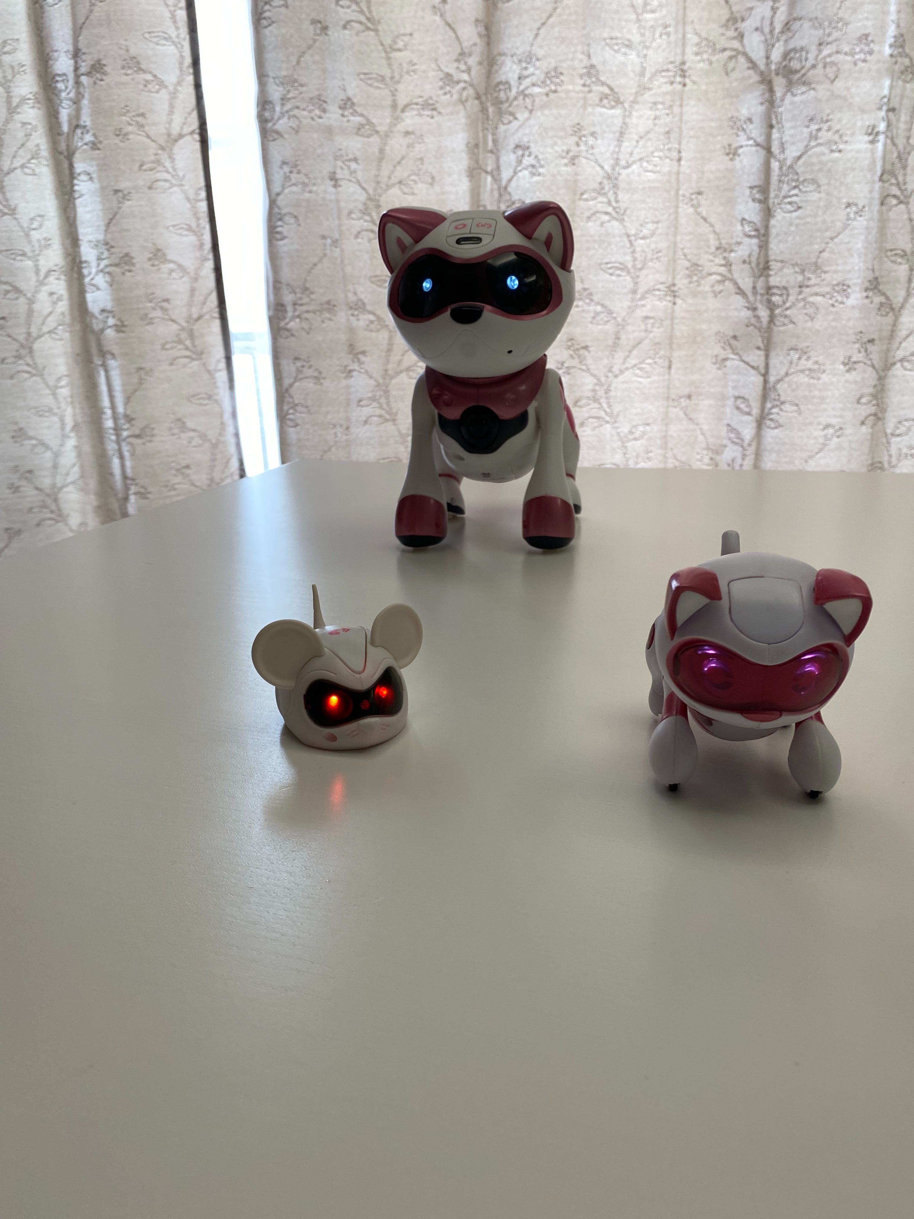 Teksta Robot Kitty para criança