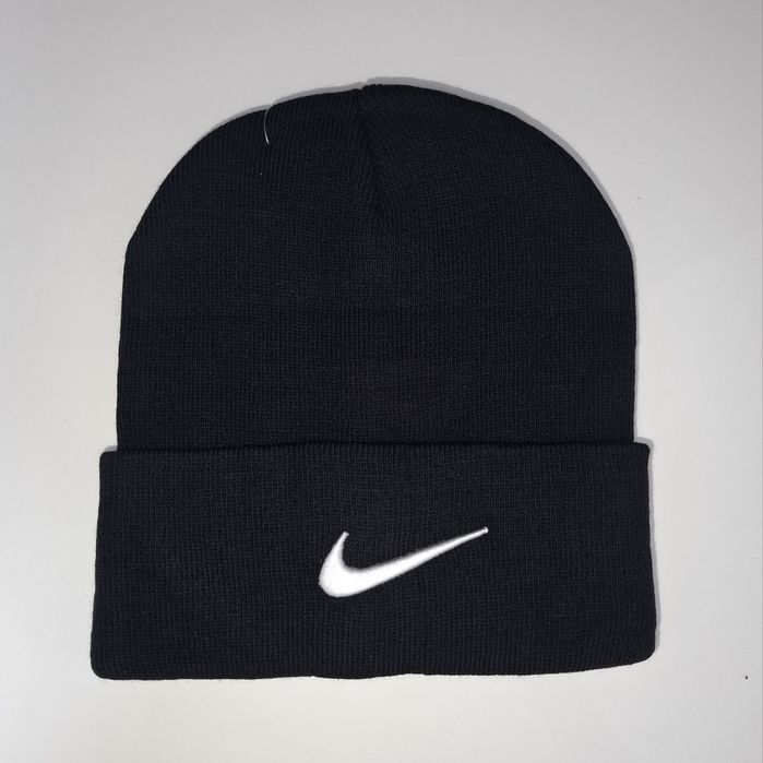 Зимова шапка Nike