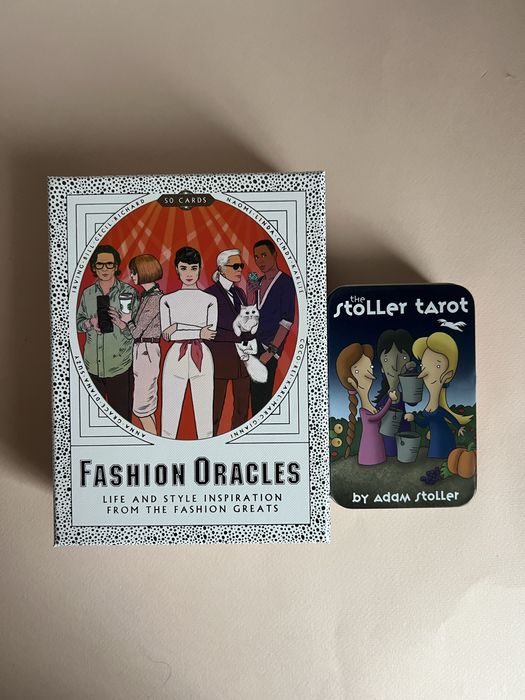 Розпродаж колод таро