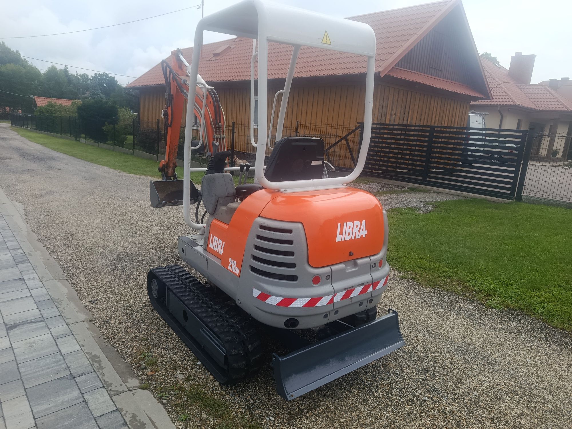 Minikoparka Libra 218SV 1.75t Kubota Super Stan