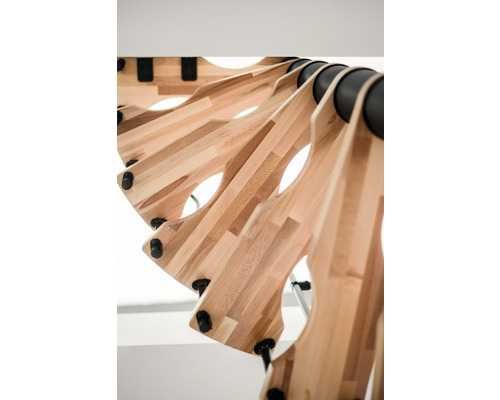 Schody spiralne Pertura Nox buk lite Ø 140 cm czarne 11 stopni