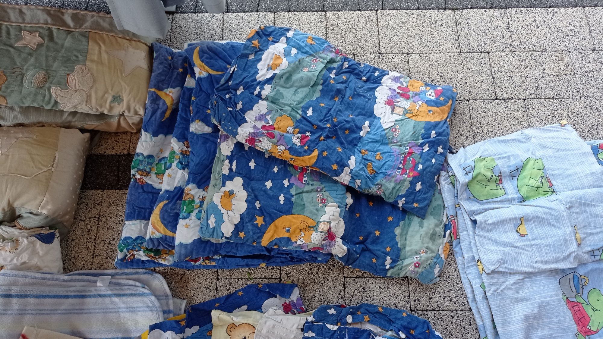 Łóżeczko dla dziecka pościel poszewki materac kocyki ochraniacz