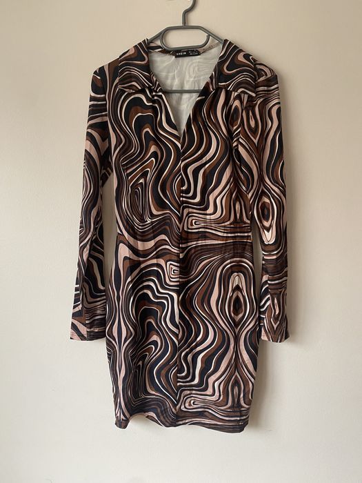 Vestido novo curto
