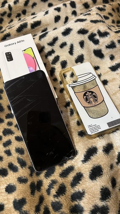 Телефон  Samsung