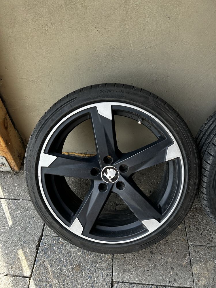 Witam sprzedam felgi 5x100