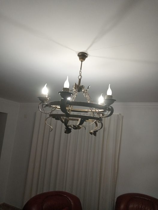 Dois Candeeiros de teto em Ferro