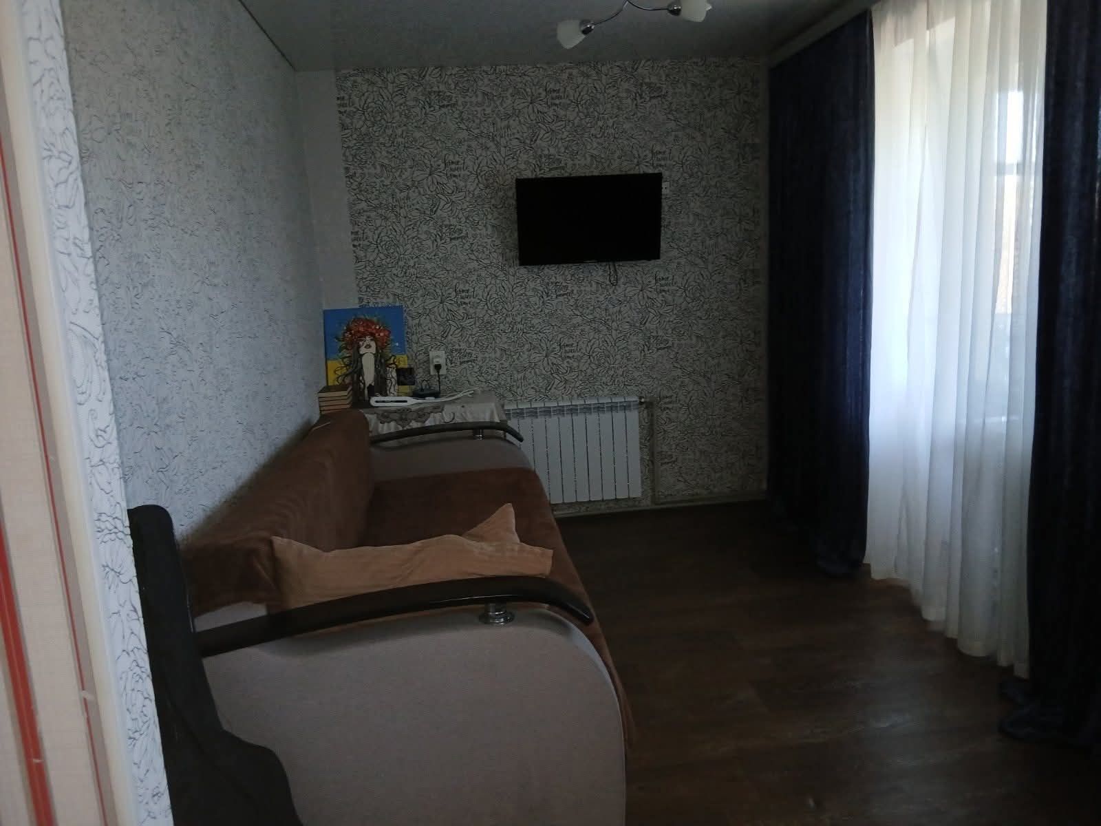 Продам 2х комн на 2м микрорайоне