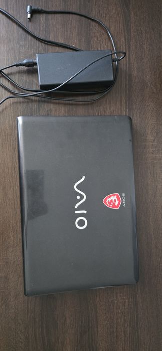 Laptop sony vaio PCG-71211m