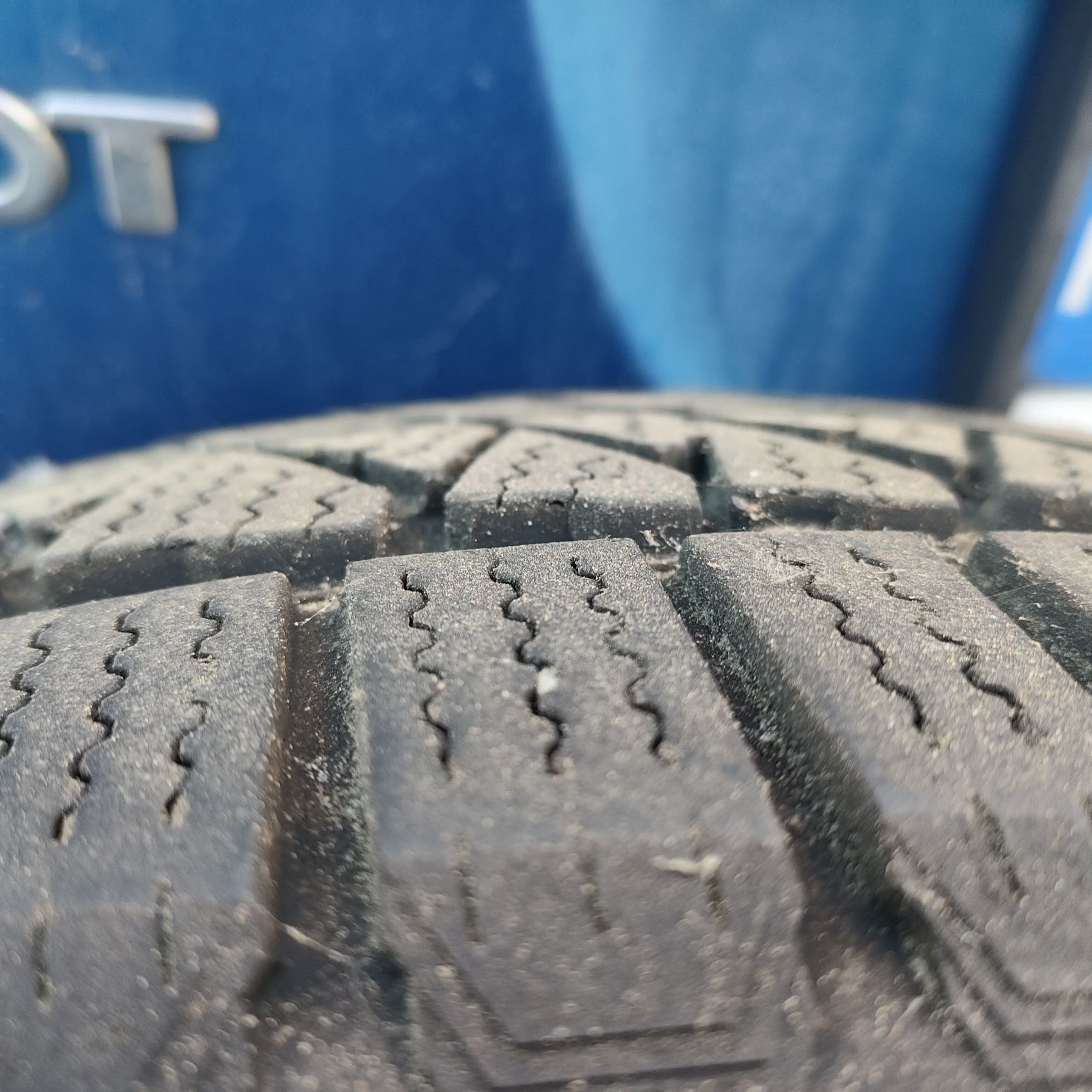 Opony Kumho 225/65/17r 106h