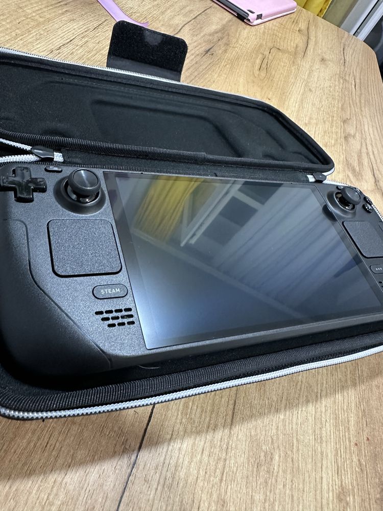 Ігрова консоль Valve STEAM DECK OLED 1TB
