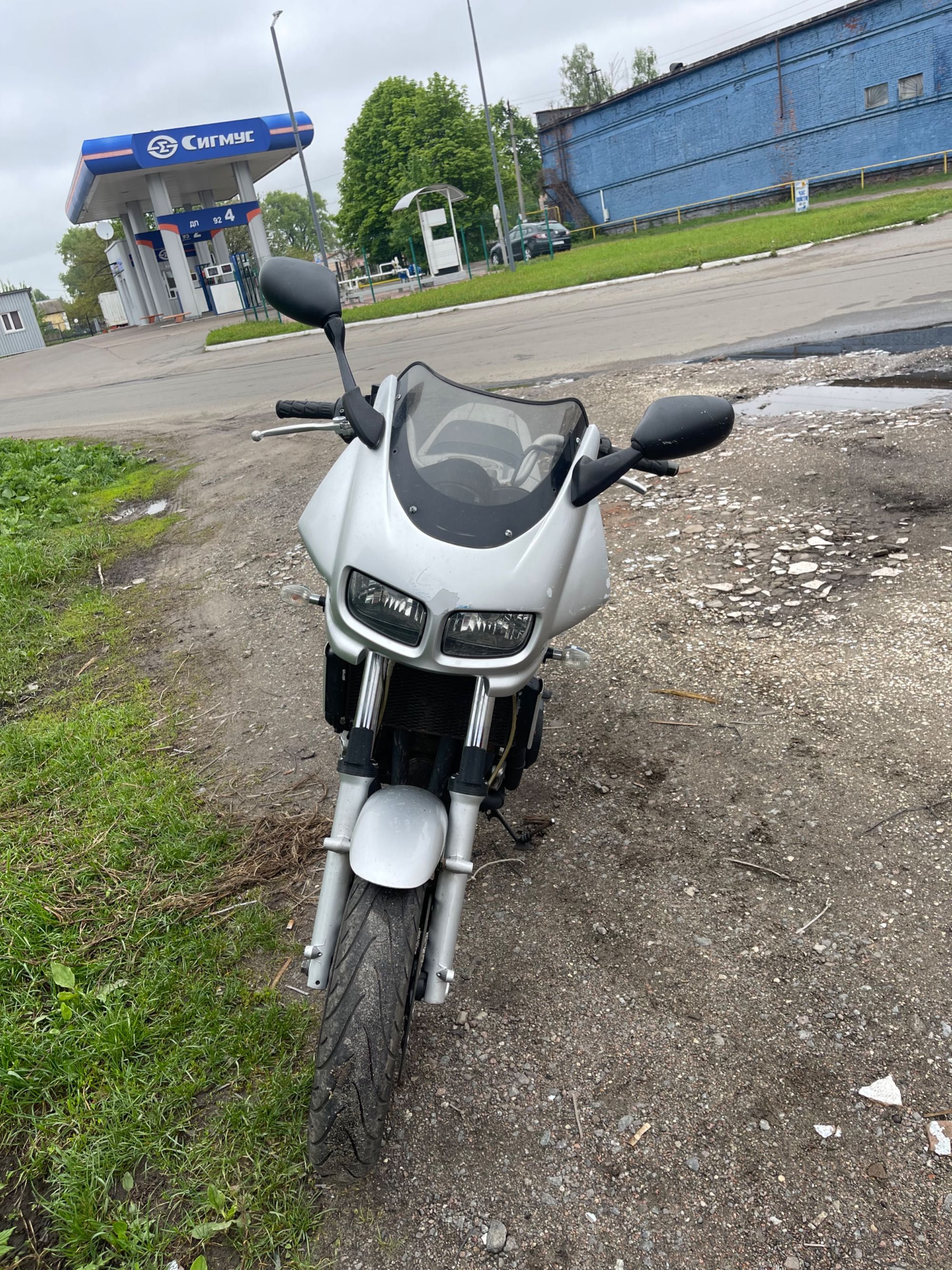 Продам Yamaha fzs600 fazer