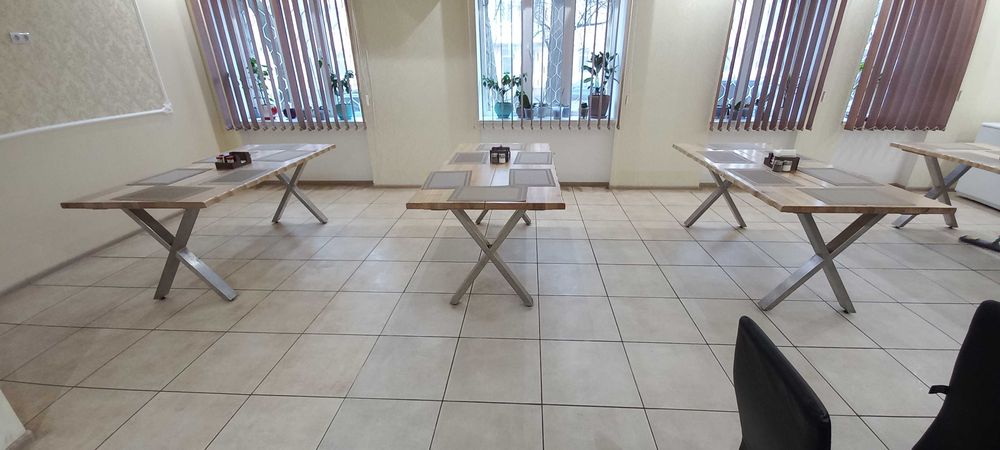 Стіл лофт каркаси у стилі loft