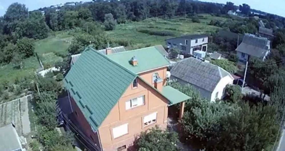 Продаж 7-кімнатного будинку, вул. Зарічна, 7, м. Березань