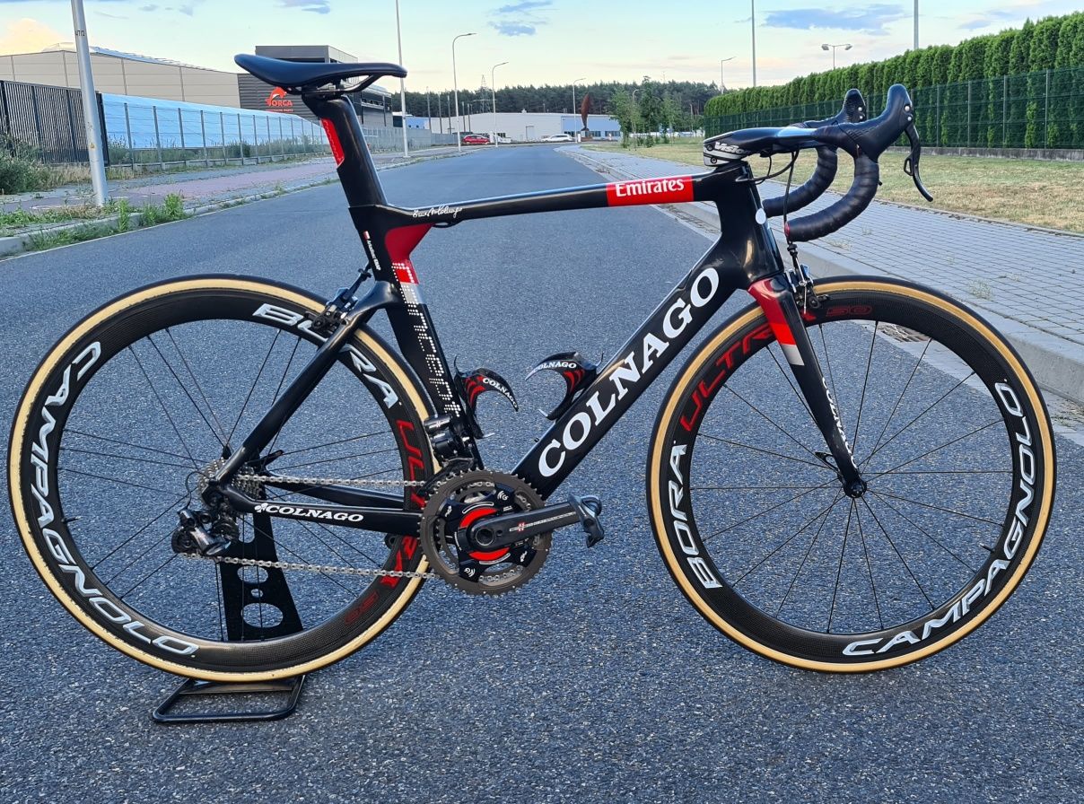 Rower szosowy Colnago Concept UAE Team