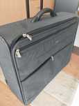 Mala rigida tipo troly 63-50-25 impecavel