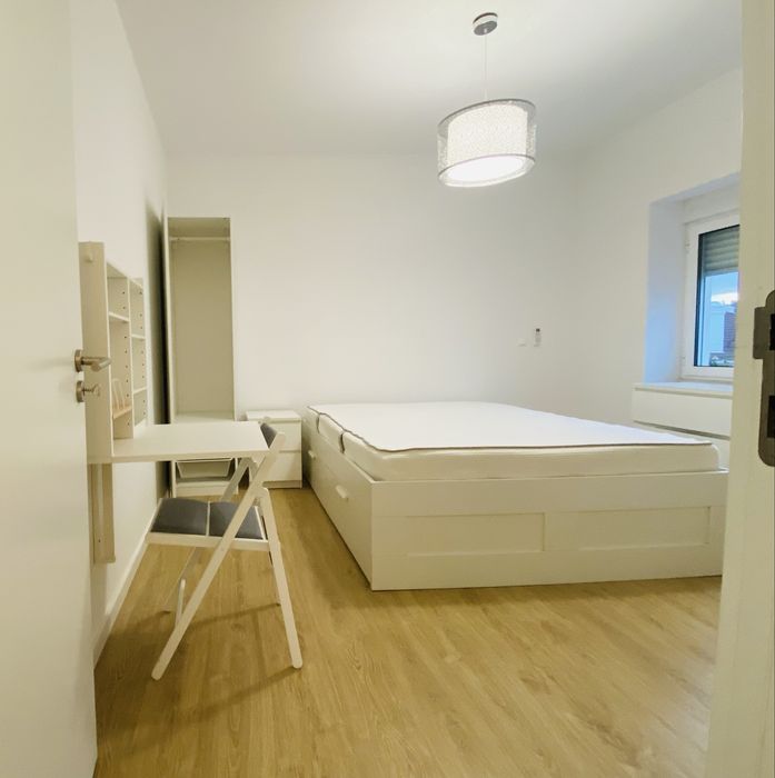 Espaço independente, cozinha e wc