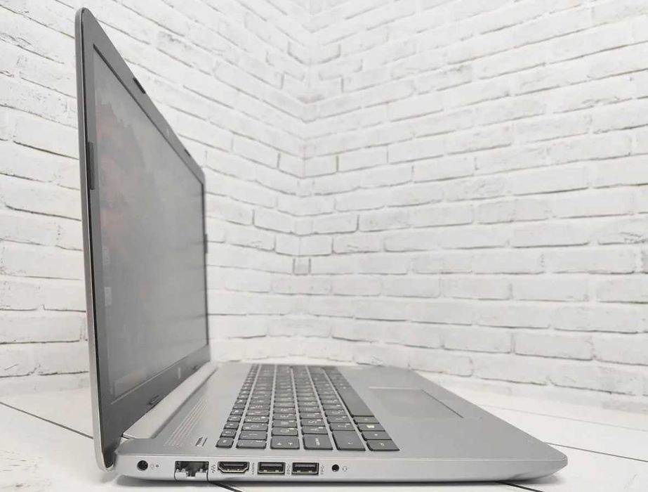 HP 250 G7, i5-8265U, RAM 8Gb/ 512Gb, 15.6 Full HD