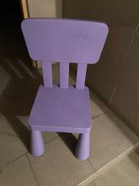 Krzeselko ikea w kolorze fioletu