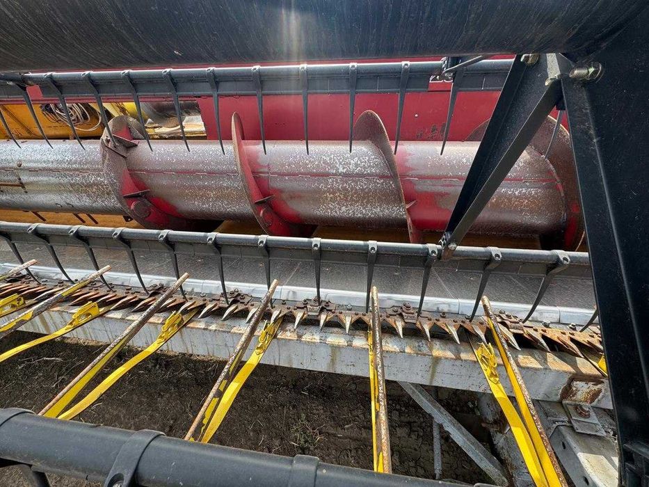 Комбайн CASE 6140