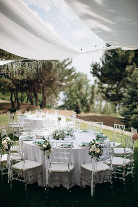 Прокат, аренда стульев, столов, шатров